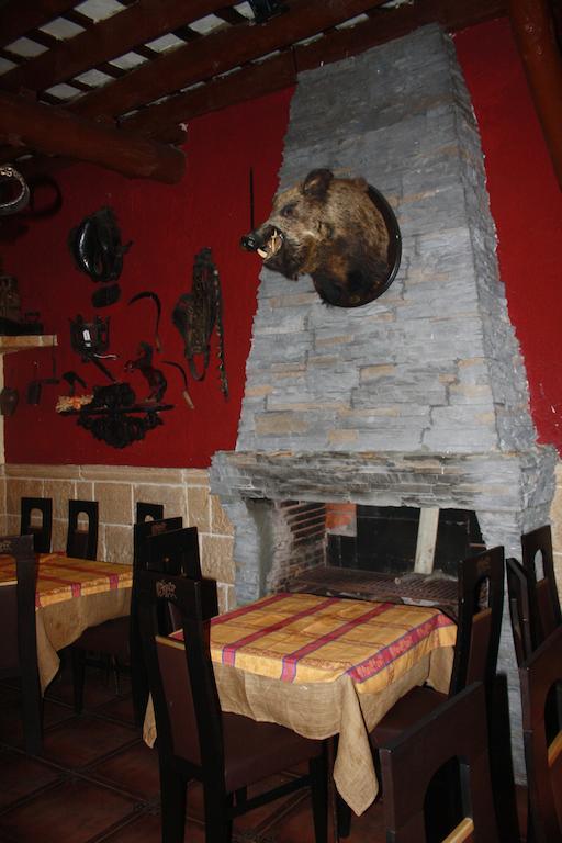 Hostal Restaurante La Diligencia Cunit Exterior photo